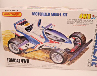 MATCHBOX * TOMCAT 4WD * MOTORIZED MODEL KIT  ( BAUSATZ ) * 1:32  * OVP