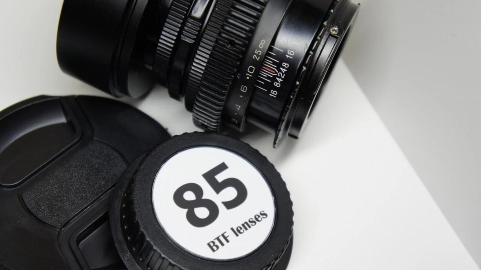  JUPITER 9 85mm STANDARD f/2 Cinemod Canon EF   Portrait - Image 4 of 4