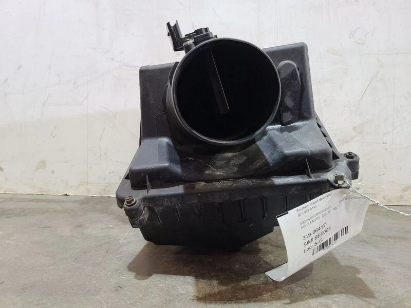 2014-2016 Chevy Silverado 1500 Sierra 1500 caixa de entrada de ar/limpador de ar fabricante de equipamento original - Imagem 2 de 3