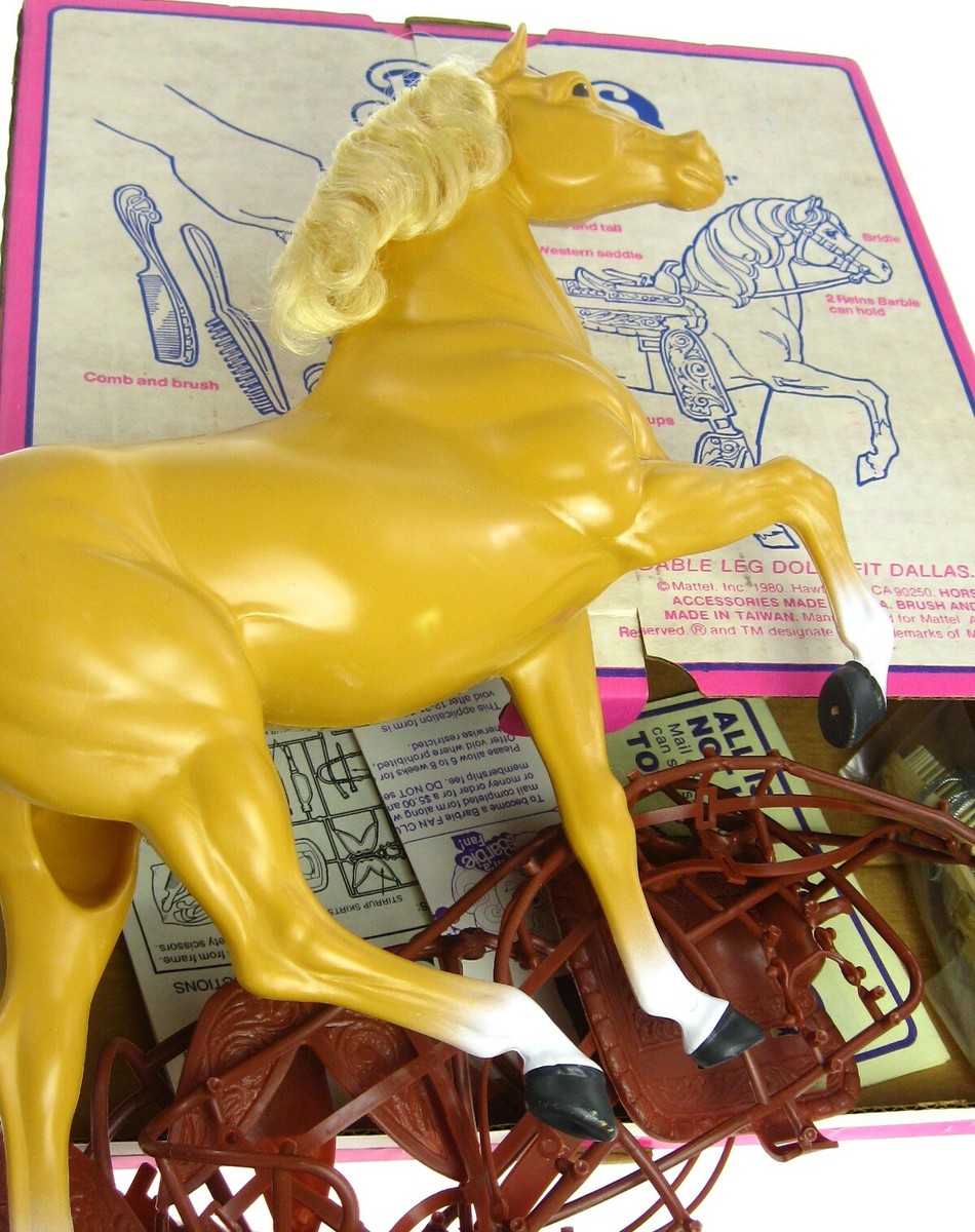 Coloriage cheval avec selle à imprimer (gratuit
