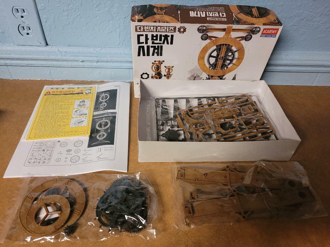 ACADEMY Hobby Model Kit Da Vinci Series Da Vinci Clock 18150 COMPLETE
