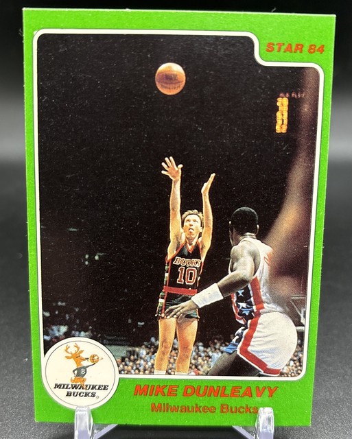 1984-85 Star - Arena Set #3 Mike Dunleavy Sr. - Centered And Mint