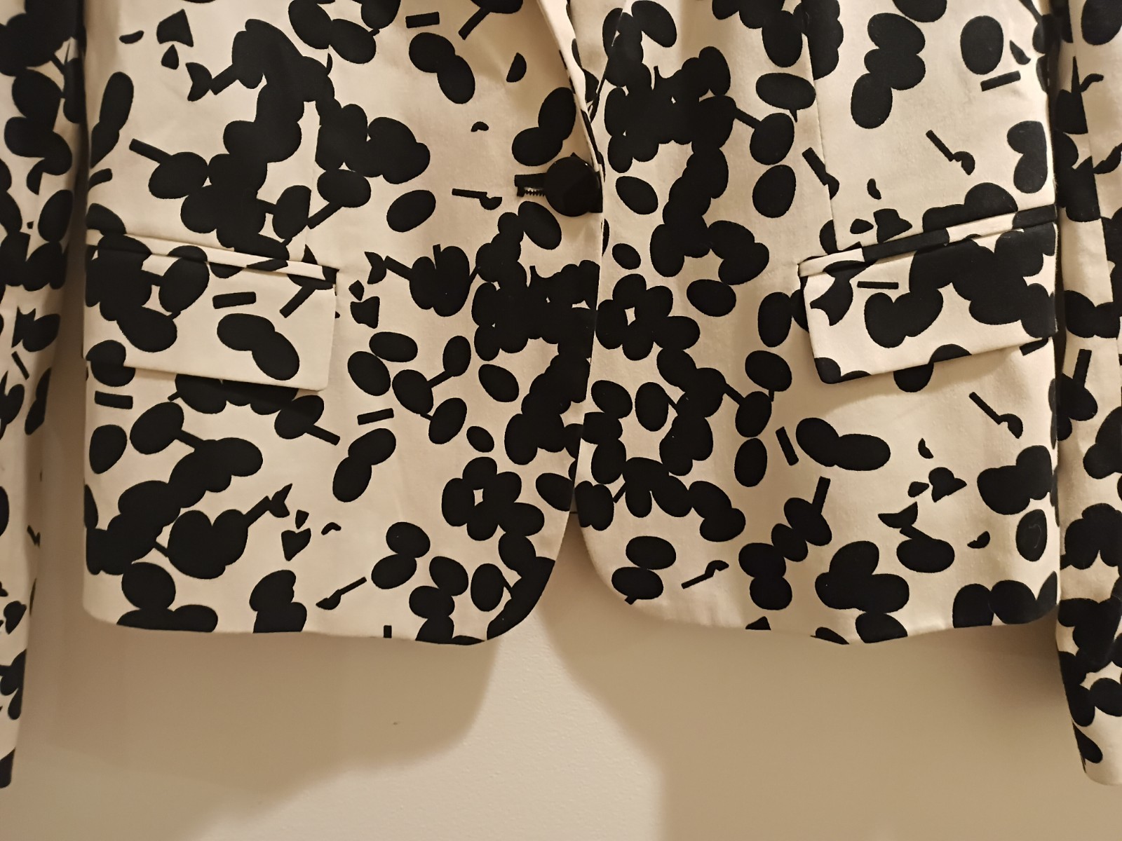 Zara Basic Formal Patterned Blazer with Shoulder … - image 3