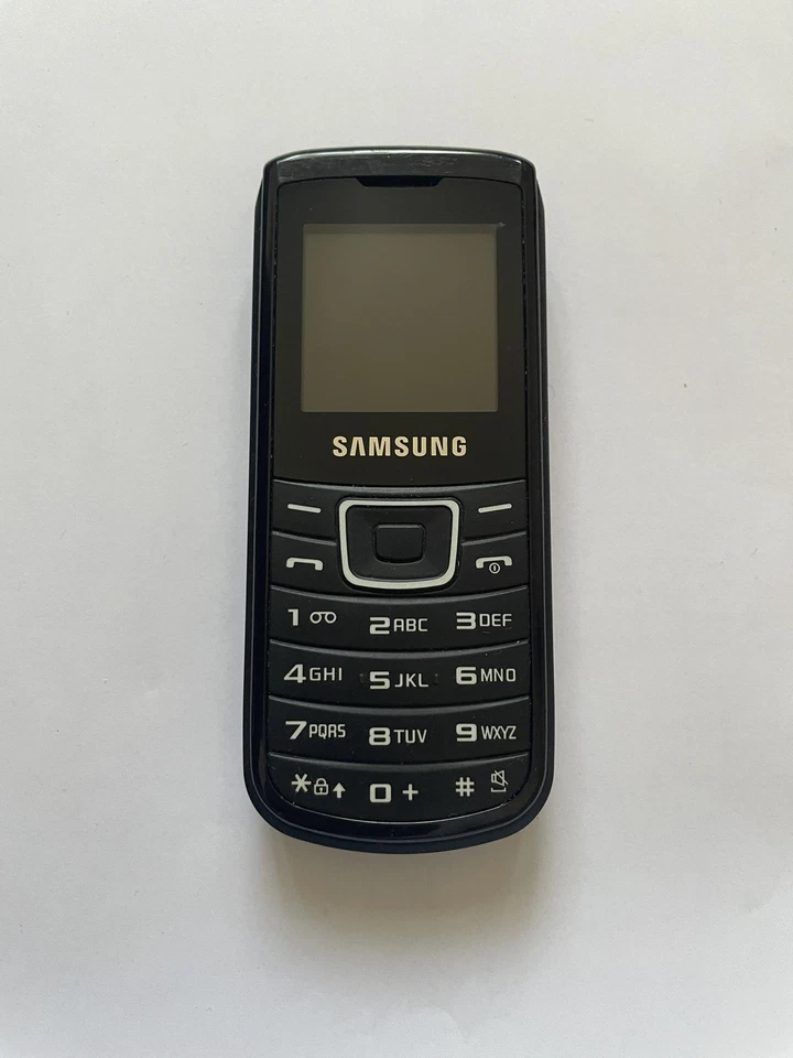 Samsung E1100 Black (Unlocked) Mobile Phone, photo 1 of 4