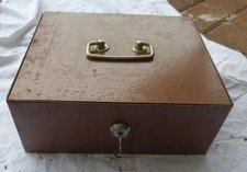 alte DDR Geldkassette Tresor 1 Schlüssel DÖBEN  Doblina Kiste Geld Stahl Kasten