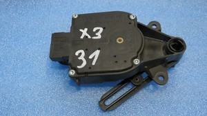 VW POLO - Stellmotor Klima Heizung 1J0907511 HELLA 6NN007626-00 VALEO 653400R