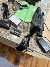 Canon E808 Canovision 8 AF Zoom Camcorder 8mm Video Camera Recorder
