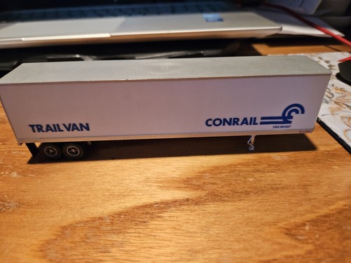 Walthers 45' Trailer Conrail Trailer Van HO.  - Bild 1 von 3