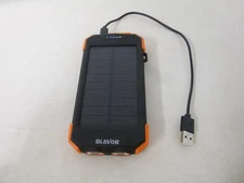 BLAVOR Wireless Solar Power Bank PN-W05