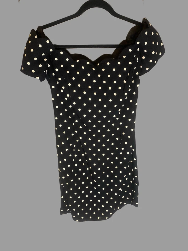 Size 4 retro pop 80s polka dot mini dress. Off shoulder/ sweetheart neckline - Image 4 of 4