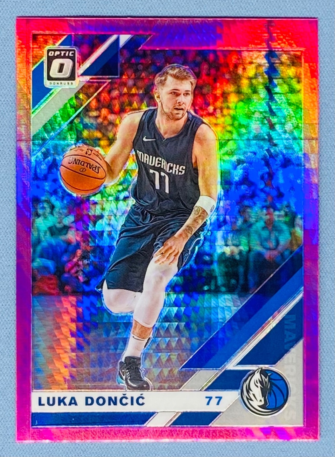 2019-20 Donruss Optic Luka Doncic #16 Hyper Pink Dallas Mavericks - 8968