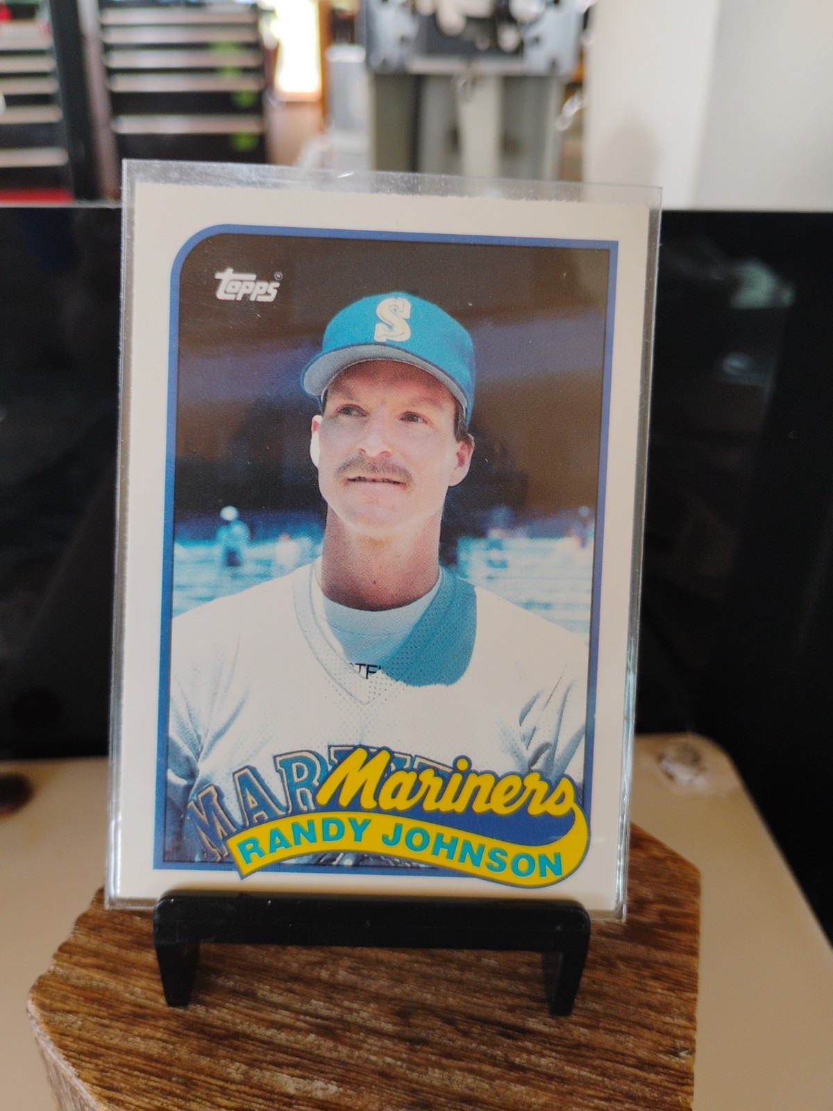 1989 Topps Traded RANDY JOHNSON Rookie Card #57T Seattle Mariners Baseball