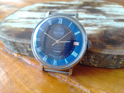 WOSTOK 2414 USSR beautiful vintage Soviet mechanical watch