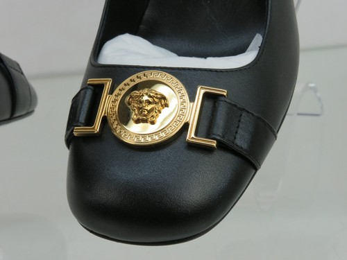 NIB VERSACE BLACK LEATHER GOLD MEDUSA HEAD LOGO HEEL PUMPS 40 10 $850 - Picture 3 of 12