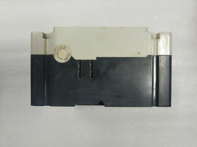 Cutler-Hammer GD-K Interruttore Automatico 100A 3 Poli - Usato In Buone Condizioni