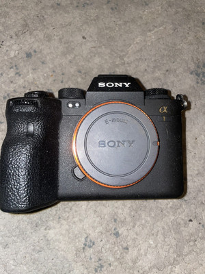 Used Sony a1 Mirrorless Camera 50 MP (BODY ONLY) Shutter Count 7k!