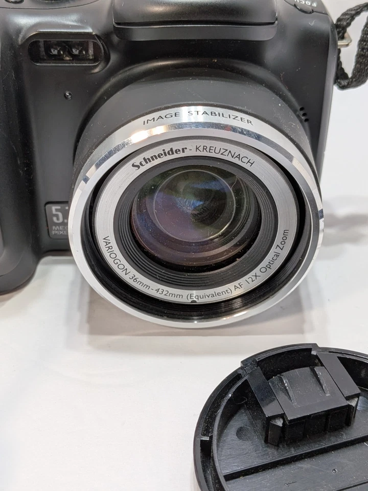 Kodak EasyShare P850 5.1MP Digital Camera FOR PARTS Needs Battery And Charger - Image 3 of 4