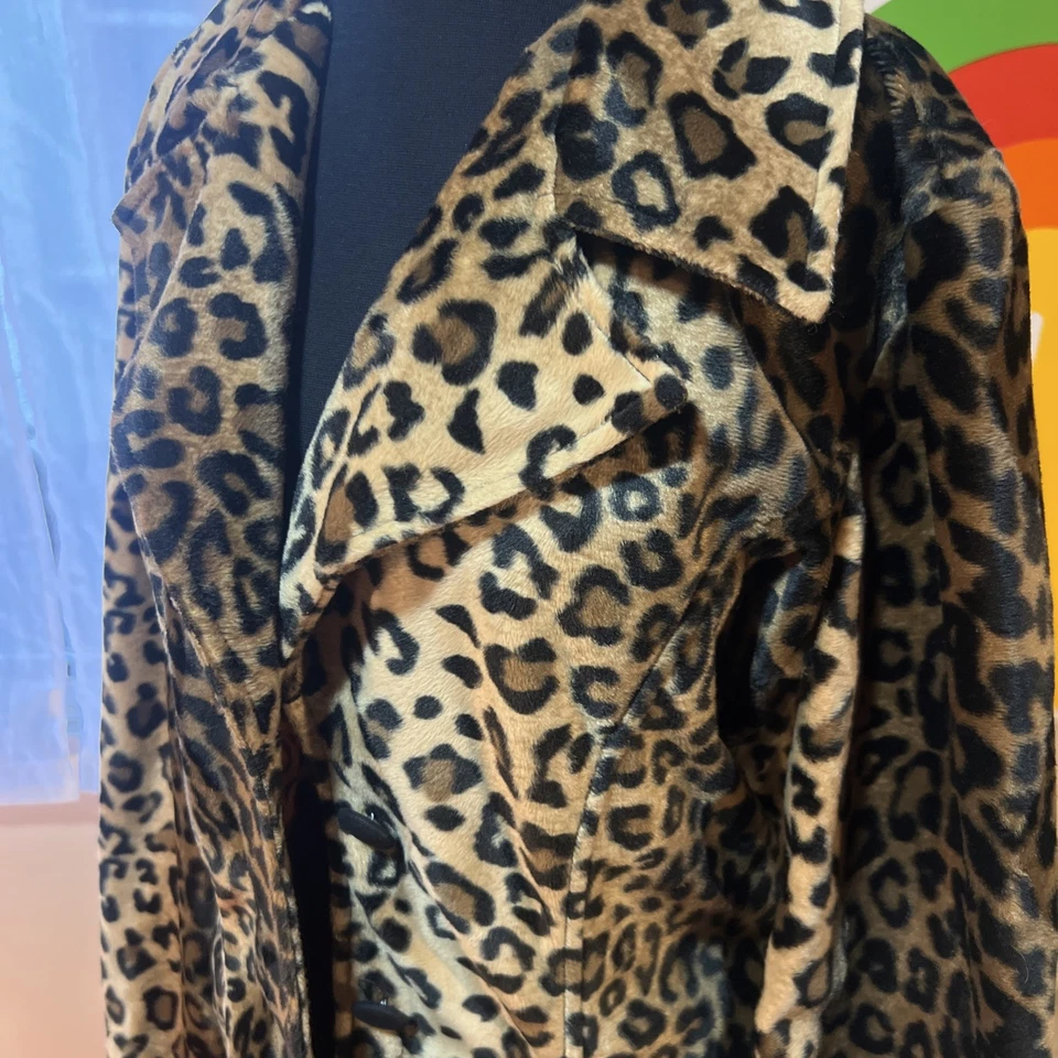 Vintage USA Frederick's Of Hollywood Leopard Print Jacket Velvet Coat Large - Image 2 of 4
