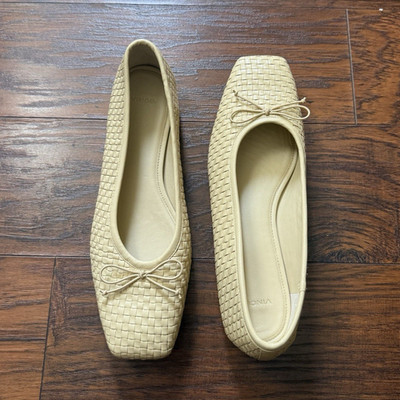 Vince Beige Woven Leather Ballet Flats Bow Square Toe Women s Us Size 8 EU Sz 38