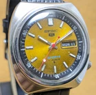 Rare vintage Seiko 5 automatic day date movement number 6119A japan made men's w
