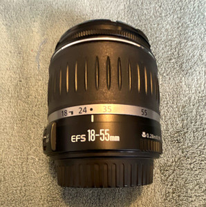 Canon EF-S 18-55mm f/3.5-5.6 Zoom Lens Auto/Manual Focus 58mm Filter