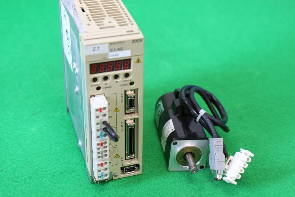 Moteur Servo Yaskawa SGMAH-01AAA21 AC - Moteur Neuf à 95%, Origine Chine, Pour Applications Industrielles