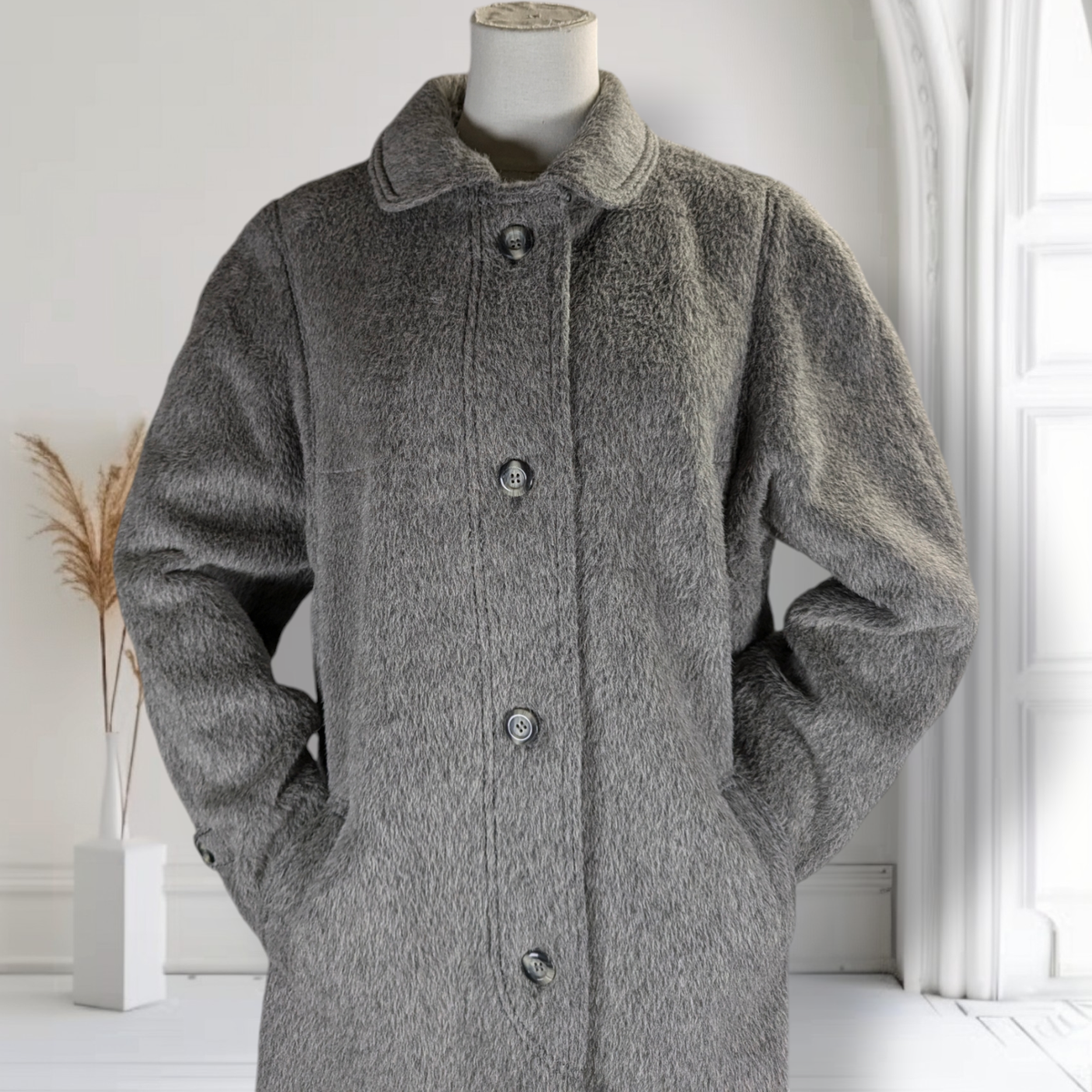 Vintage Dutch Llama Mohair Coat Size L Pockets Mid Length