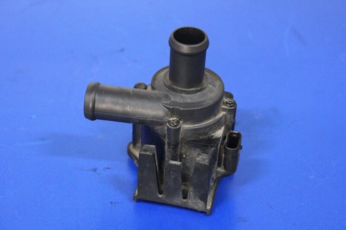 Audi A4 A5 Seat Skoda VW Zusatzwasserpumpe 8K0965561A