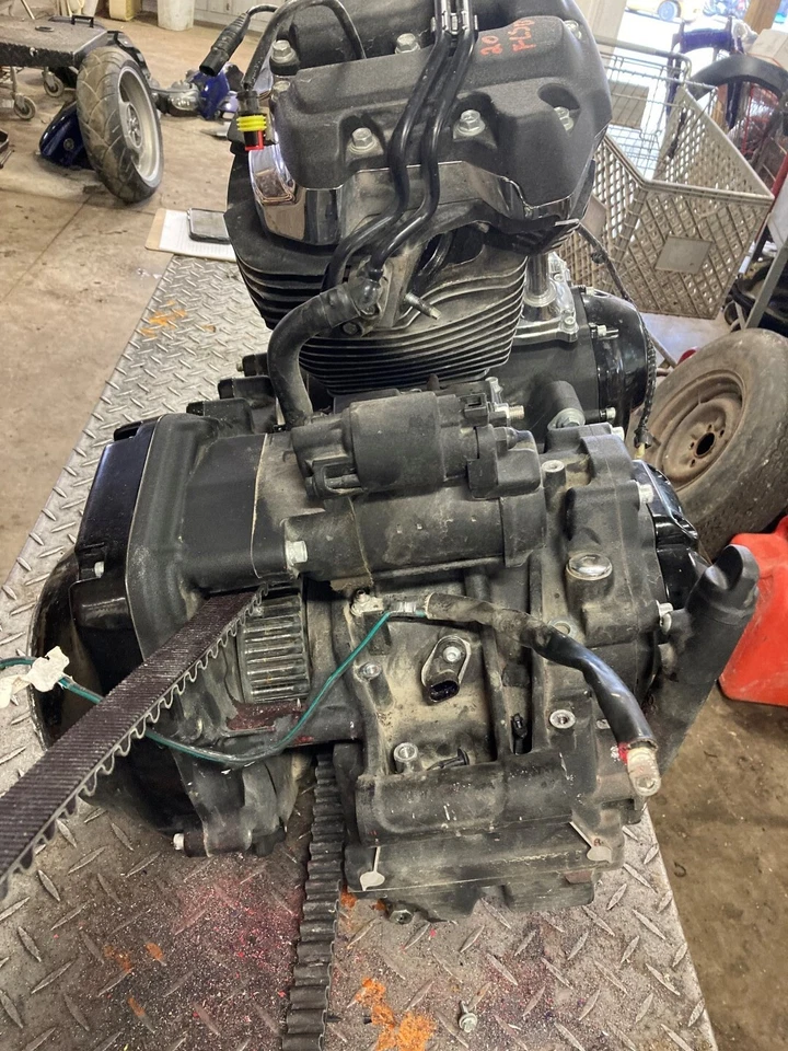 Motor Harley Davidson Softail Sport Glide 20 FLSB Foto 3 de 4