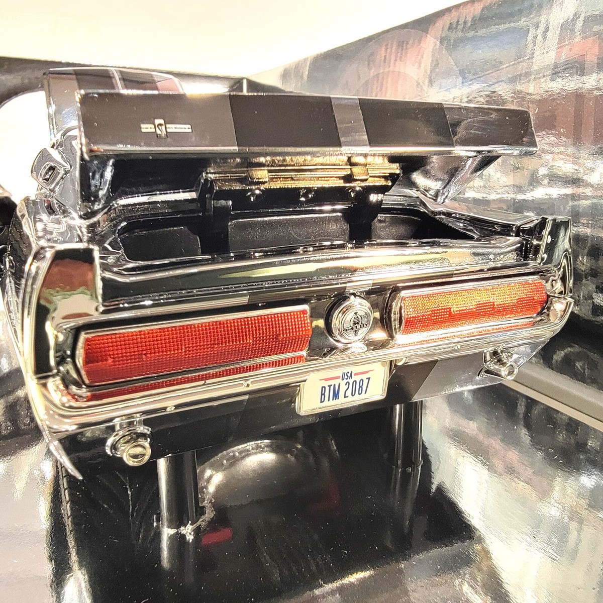 1:18 Scale Diecast 1967 Shelby Mustang GT500 
