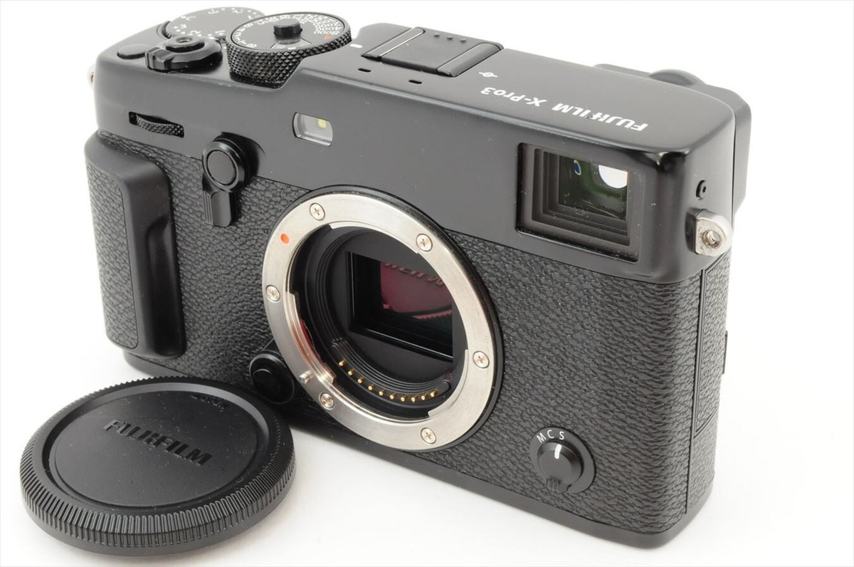 Fujifilm X-Pro3 Black Shutter count 24 Mint in Box From