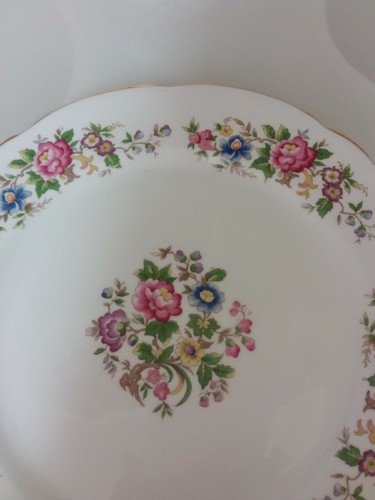 Set of 4 Royal Stafford "Rochester" Design 10 3/4" Dinner Plates - Picture 4 of 9