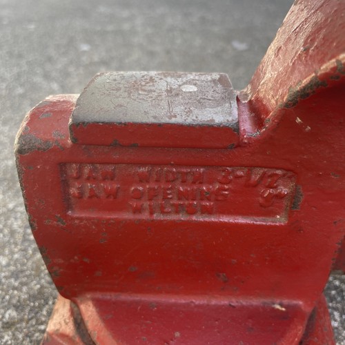 Vintage Wilton 3 1/2 Inch Swivel Bench Vise with Anvil & Pipe Jaws - Picture 8 of 22