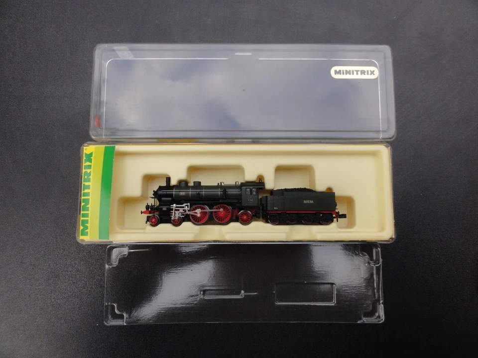 Trix 12036  DAMPFLOKOMOTIVE BR S 2/5 DER DRG · OVP  SPUR N