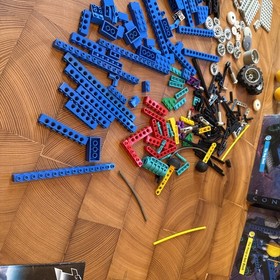 Lego Mindstorms 9735 Robotics Discovery with Box, Manuals. Extra pieces 