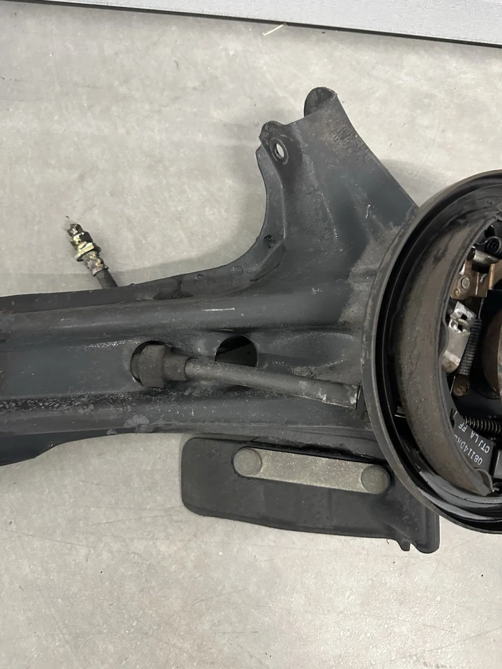 Brazo de freno de tambor trasero Honda Civic CRX 1988-1991 OEM CONDUCTOR IZQUIERDO Foto 4 de 4