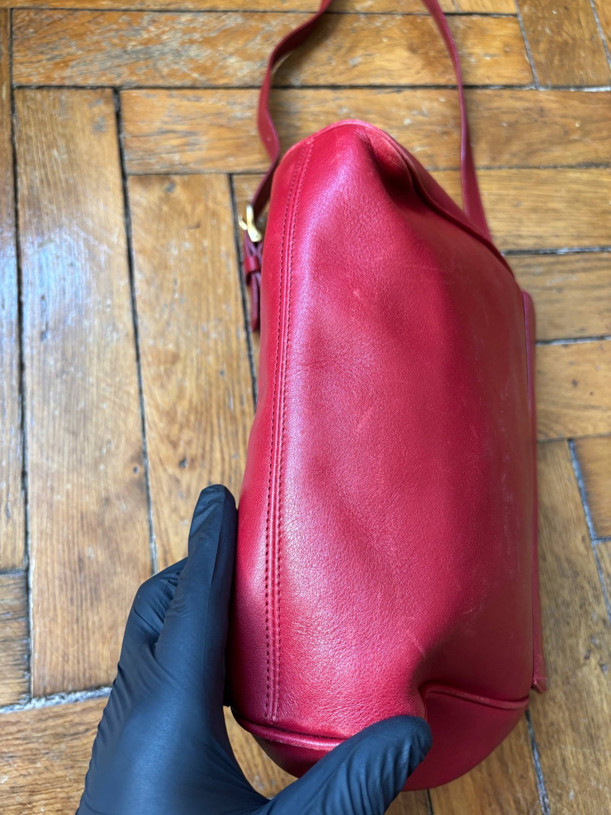 Rara borsa vintage YVES SAINT LAURENT YSL anni 90 pelle rossa chiusura cuore