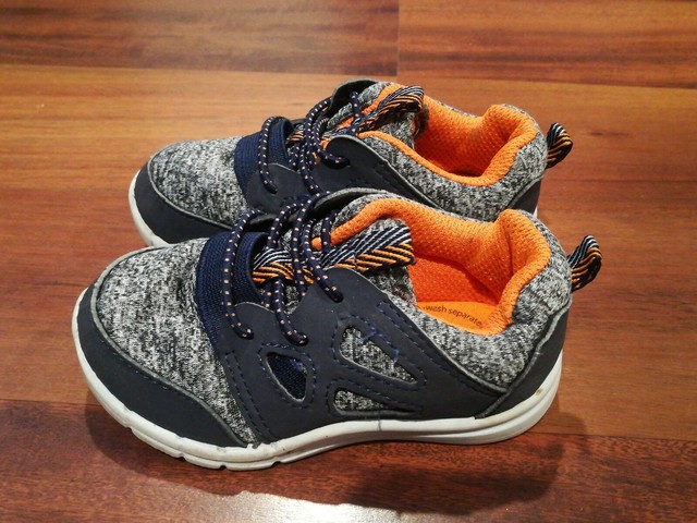 oshkosh athletic sneakers