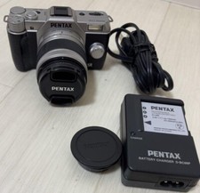 PENTAX Q10 Silver 12.4 MP Digital Camera 5-15 Lens 02 STANDARD ZOOM From Japan