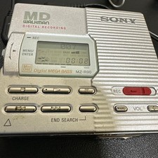 SONY MZ-R90 MiniDisc Recorder Walkman MEGA BASS LCD Remote included Duty Free 