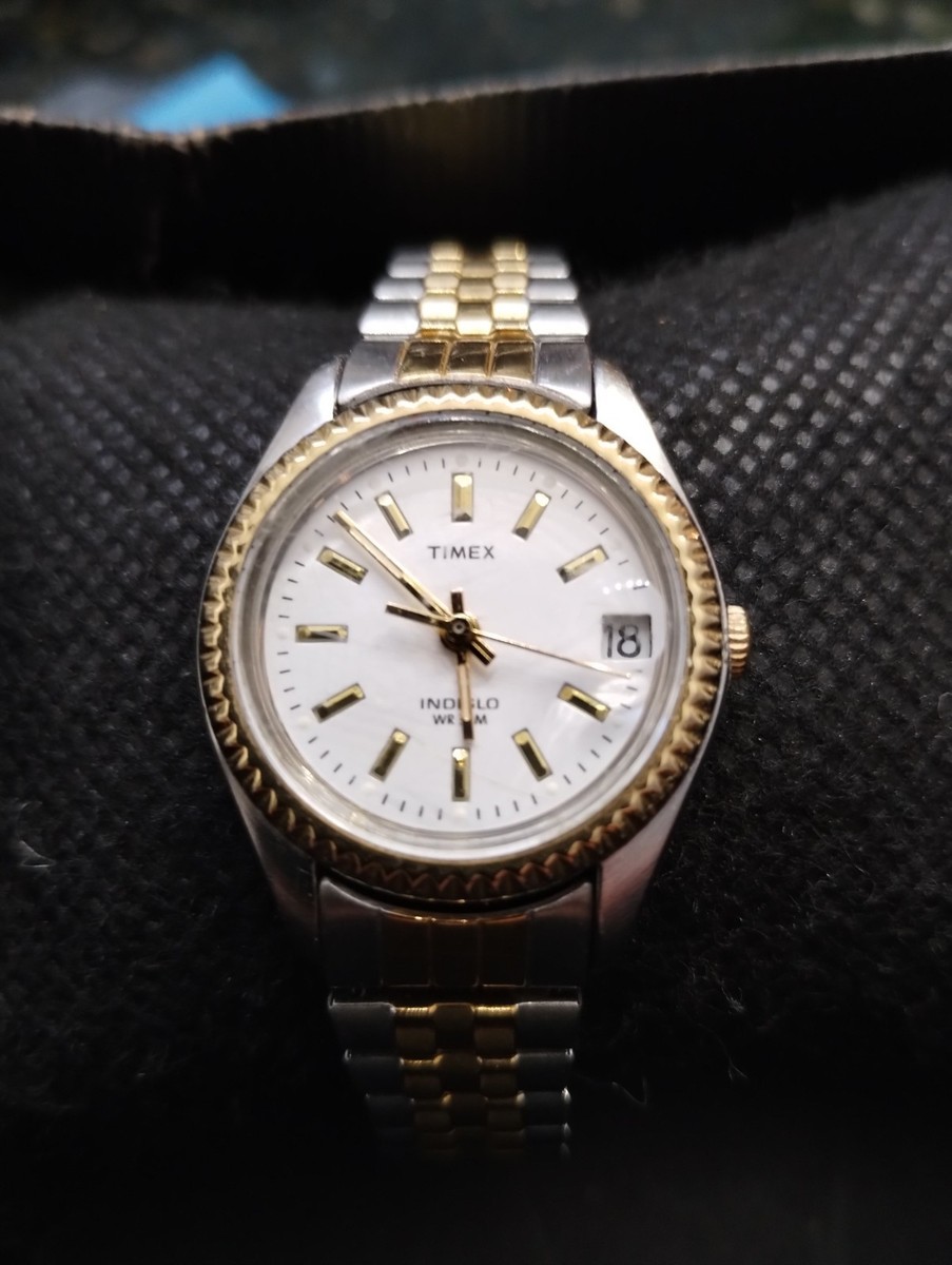 Vintage Timex Indiglo Womens Watch Silver Tone Stretch Band Classic s-l400.jpg main image 2