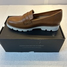 Vionic Cheryl II Loafers Tan Leather White Sole SZ 9.5 Women in Box Excellent