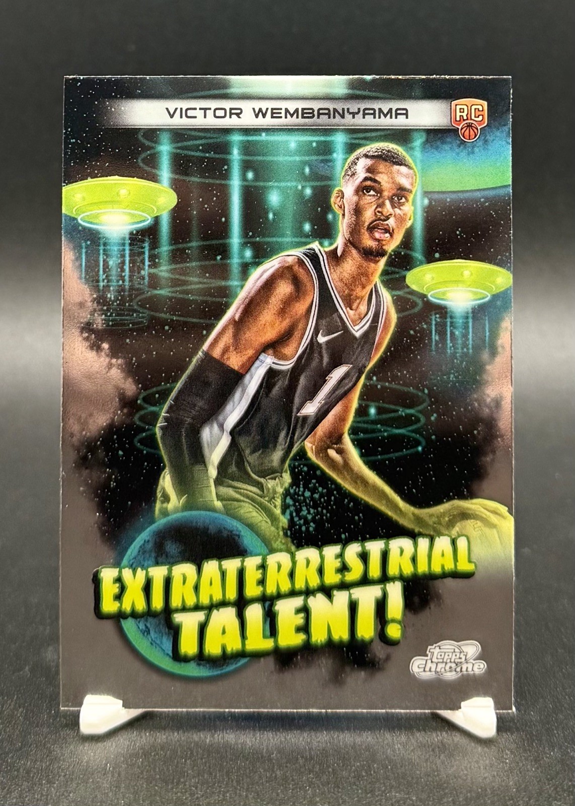 2023-24 Topps Cosmic Chrome Extraterrestrial Talent! #16 Victor Wembanyama RC