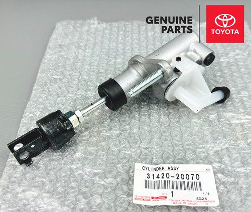 Genuine Toyota Camry Celica Scion tC Clutch Master Cylinder New Oem 31420-20070 - Picture 9 of 10