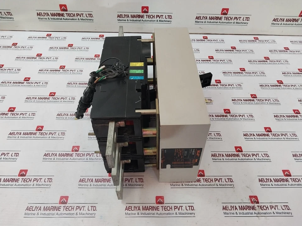 Fuji Electric SA803R 3P Motor Operating Mechanism 800A AC600V DC250V 50/60Hz - Image 4 of 4