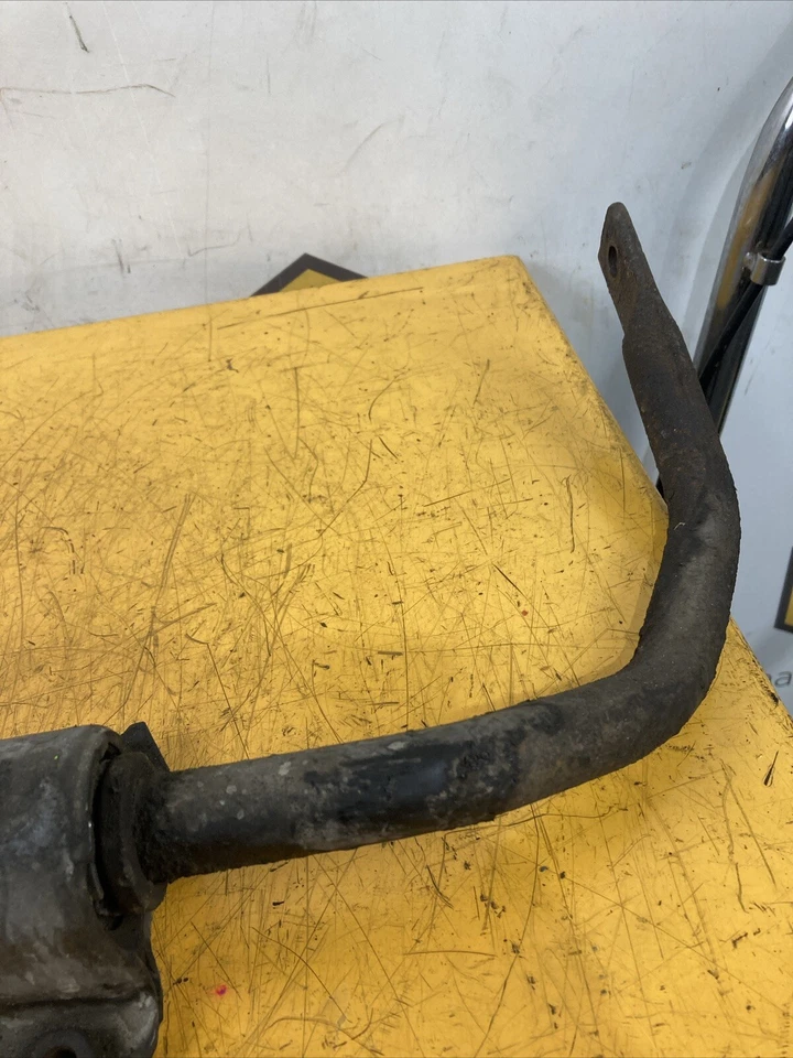 Barra antivuelco delantera AUDI SEAT MK2 23MM VW Golf A3 León Foto 2 de 4