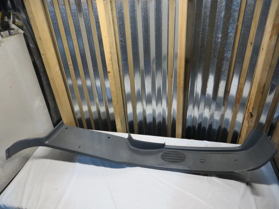 88-94 OBS Chevy C/K Truck Regular Cab B-Pillar Trim Molding Set Left Right Gray - Изображение 3 из 4