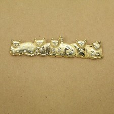 Gold Tone Cats Sitting Lying Down Pin Brooch 3"
