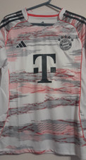 Bayern Munich 25/26 Away Jersey - Size: S