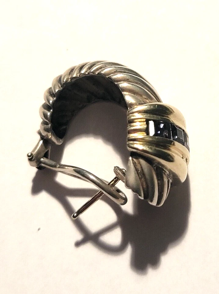 Pendientes de cable de camarón renacentista amatista oro de 14k David Yurman. Foto 3 de 4